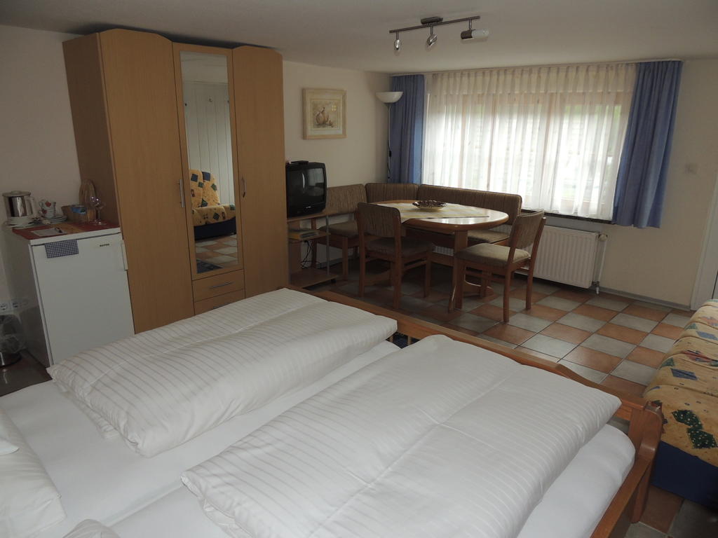 Gästehaus und Ferienwohnung Bächle Bad Peterstal-Griesbach Zimmer foto